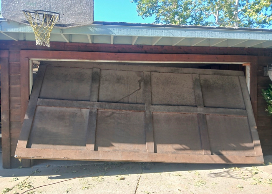 garage door off track emergency repair near me